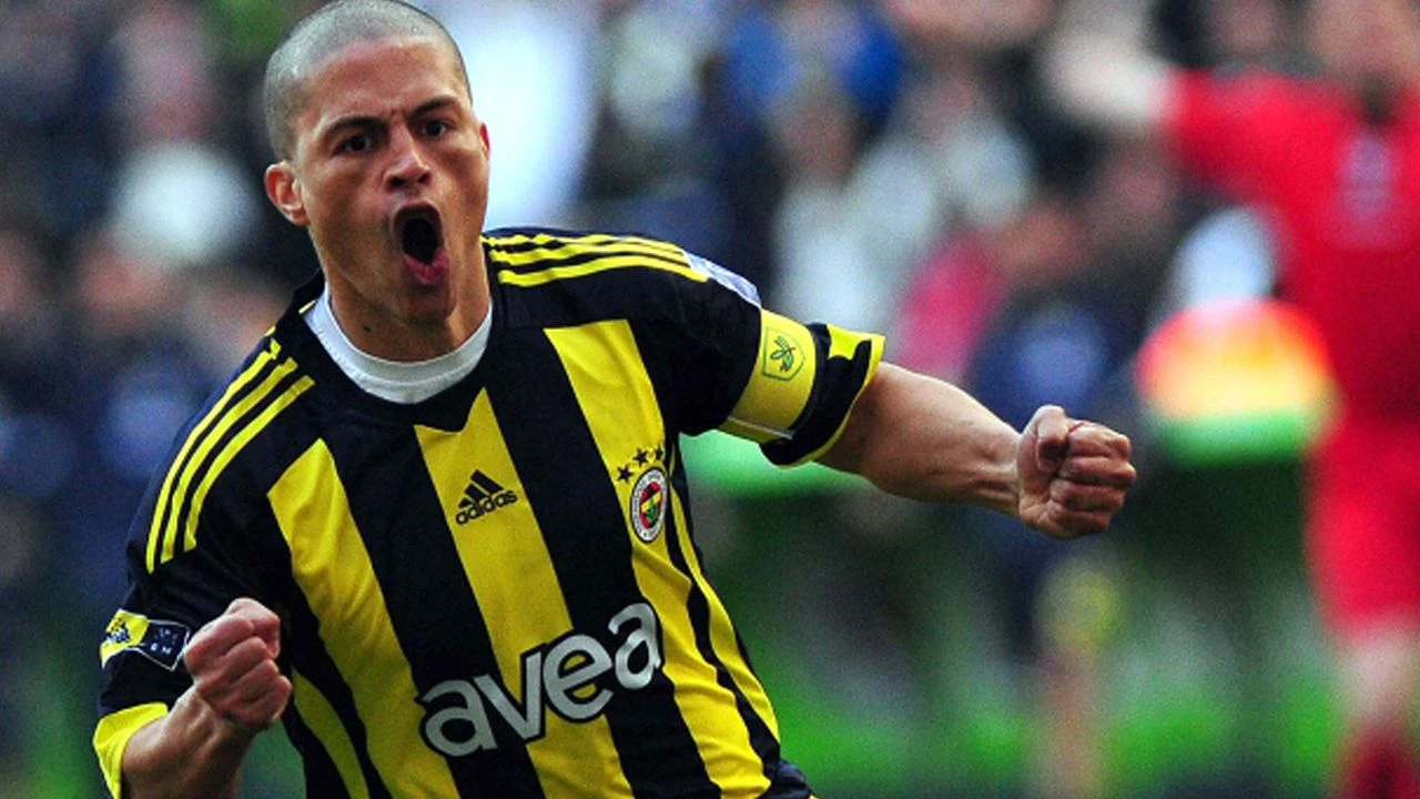 Antalyaspor'un yeni teknik direktörü Alex de Souza oldu