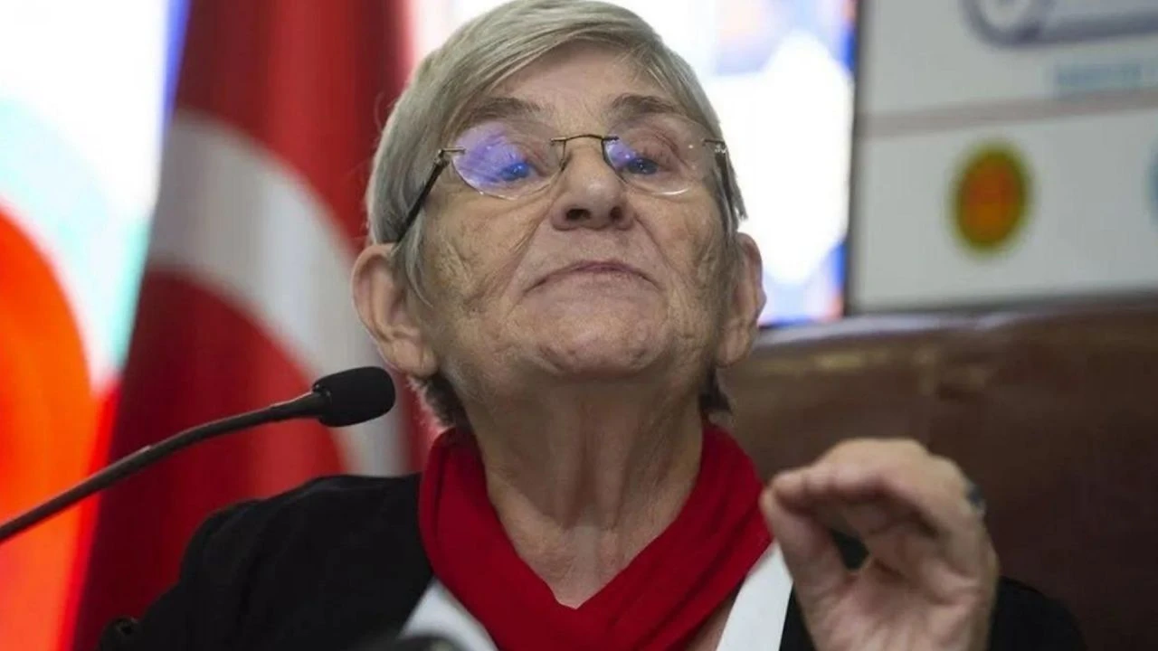 Canan Karatay karaciğer yağlanmasına sitem etti! "Evinize soktuğunuz beyaz zehir"