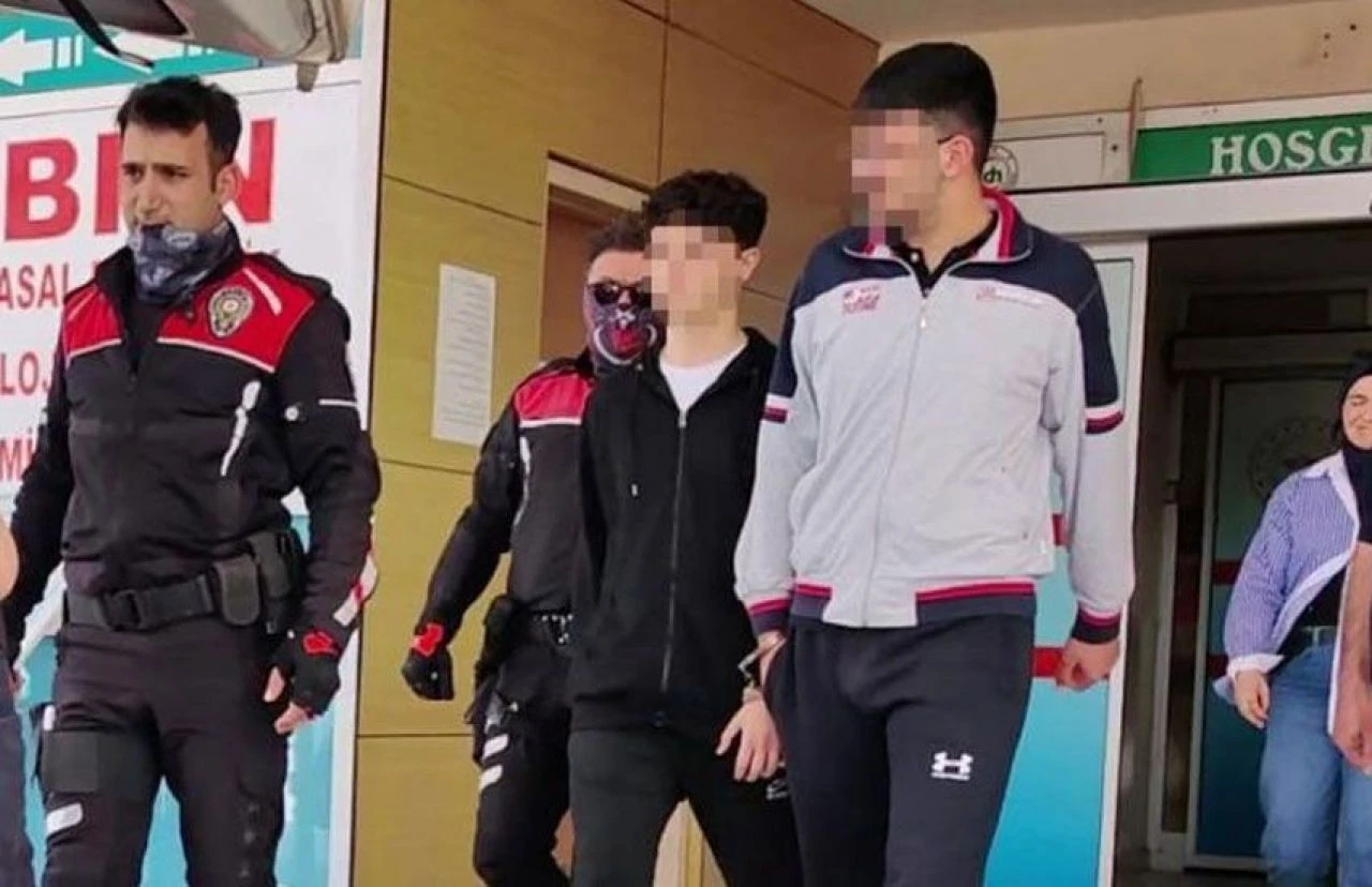 Öldüresiye dövmüşlerdi! Bursa'da 14 yaşındaki çocuğa saldırılanlar tutuklandı - 1. Resim