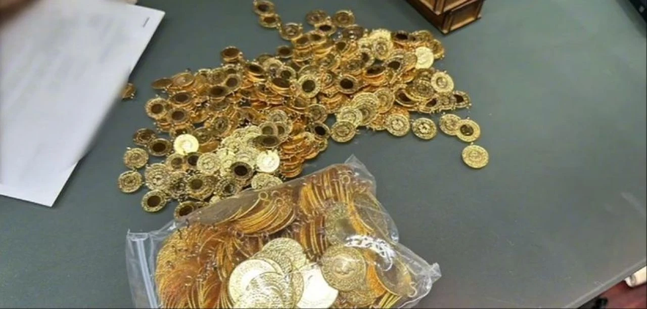 Son dakika! 50 milyon TL değerinde altın ele geçirildi: 13 şüpheli gözaltında - 2. Resim