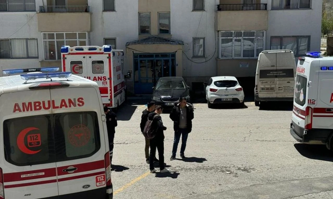 Son dakika! Askeri araç kaza yaptı: 6'sı ağır 11 askerimiz yaralandı