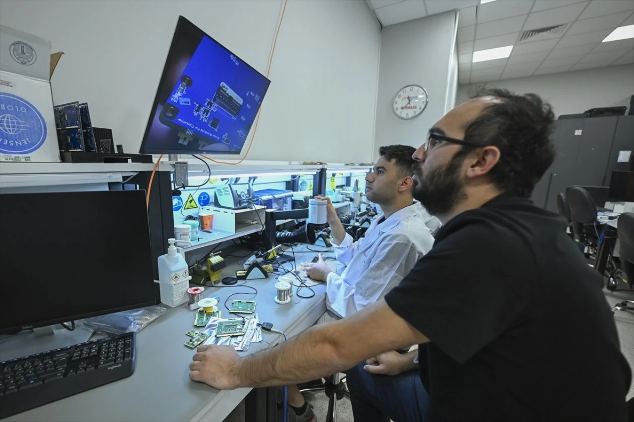 Türk mühendislik harikası... İlk takım uyduları fırlatma için yola çıktı - 2. Resim