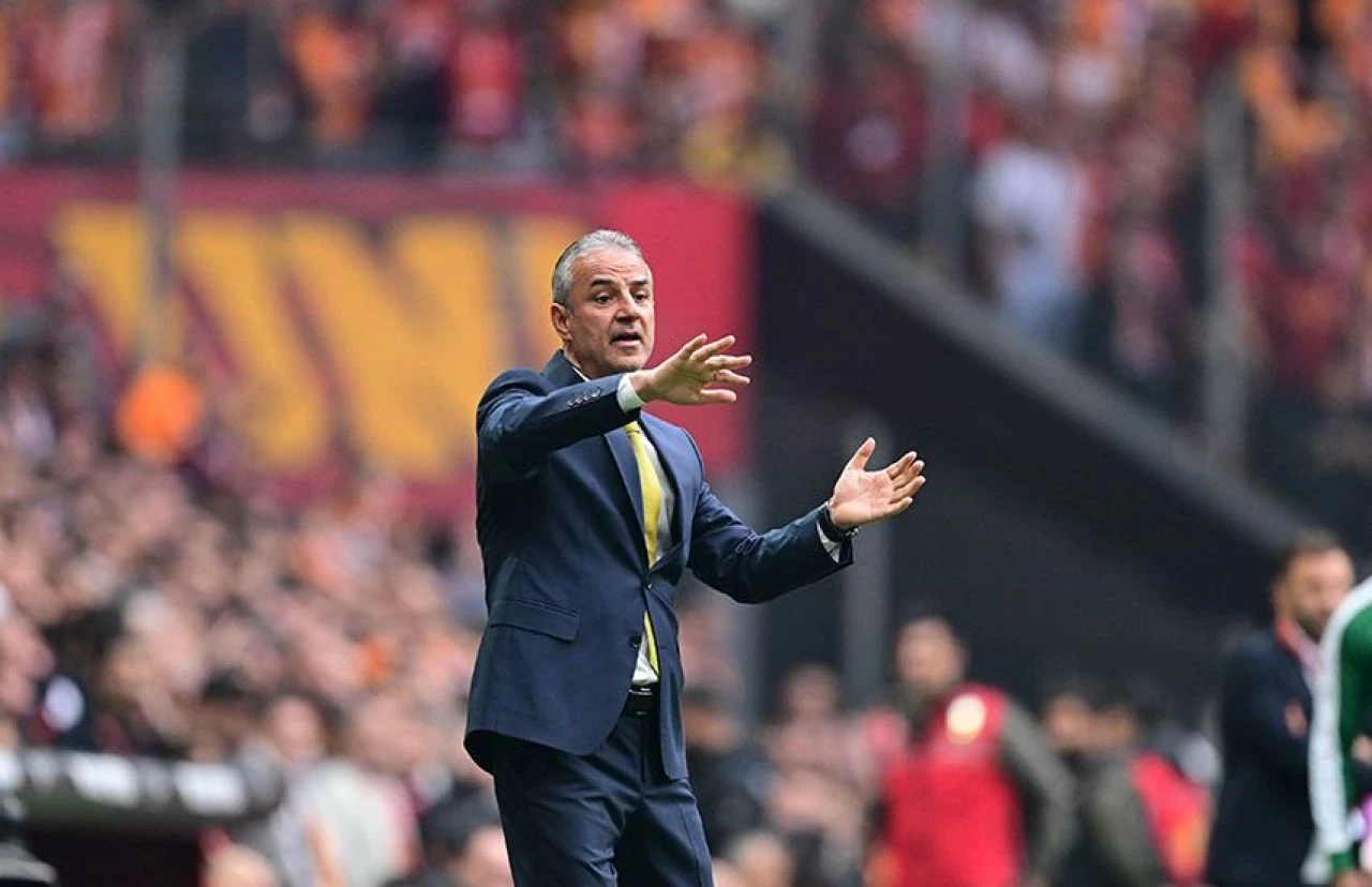 10 kişi Fenerbahçe, Galatasaray'ı deplasmanda devirdi: Şampiyonluk düğümü son hafta çözülecek! - 6. Resim