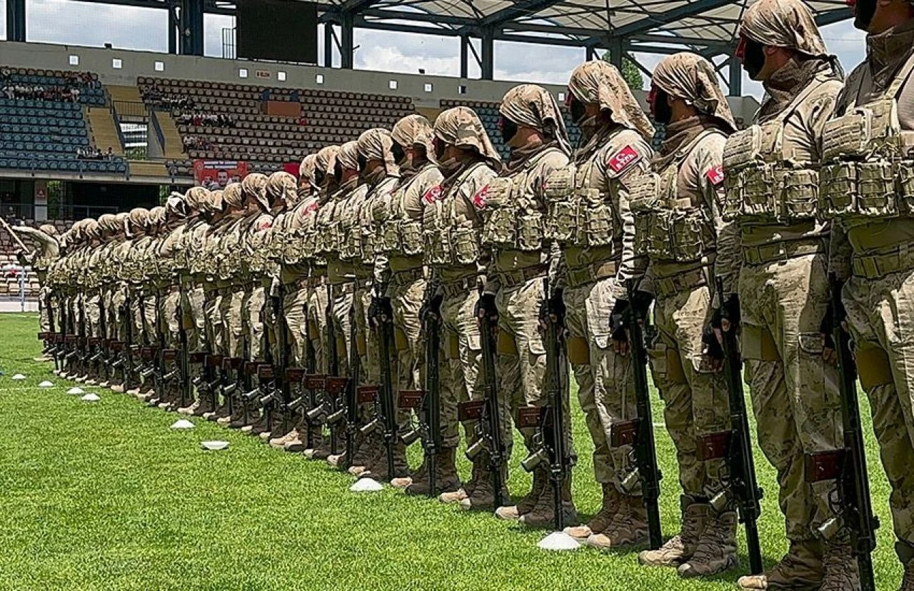 19 Mayıs kutlamalarında komandolar mest etti
