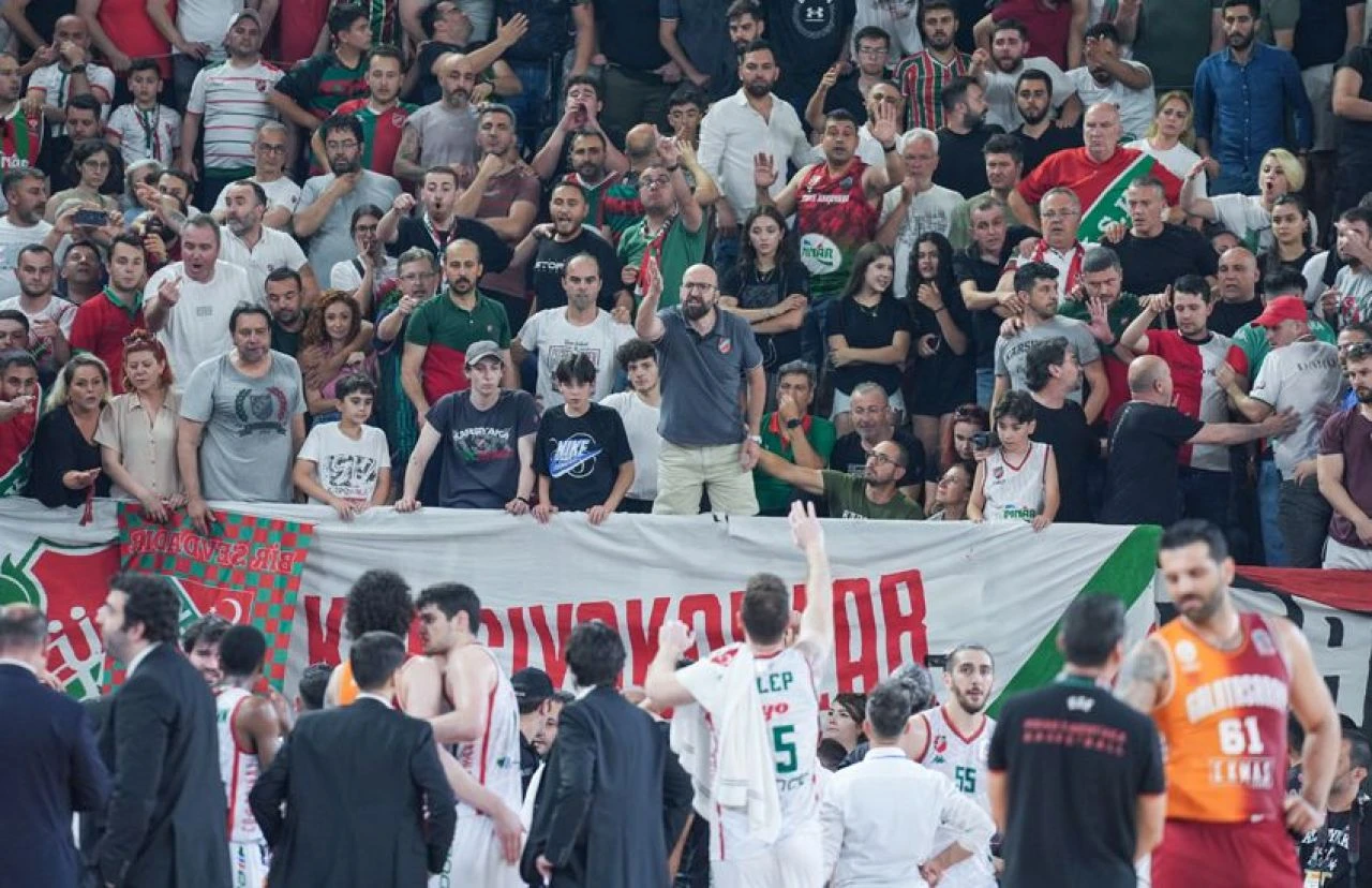 Galatasaray basketbolda da kaybetti! Pınar Karşıyaka yarı finalde - 1. Resim