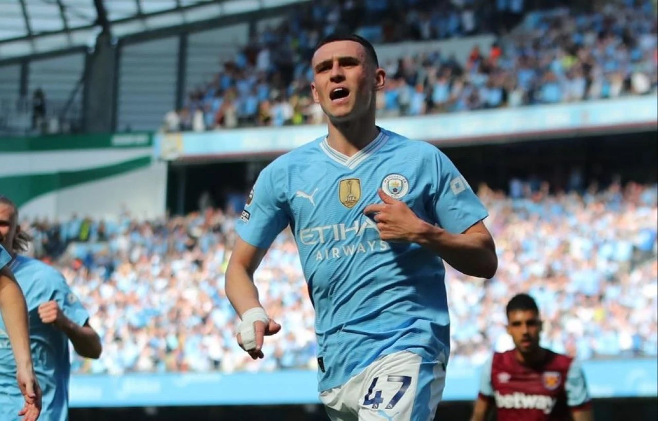 İngiltere'de şampiyon Manchester City oldu