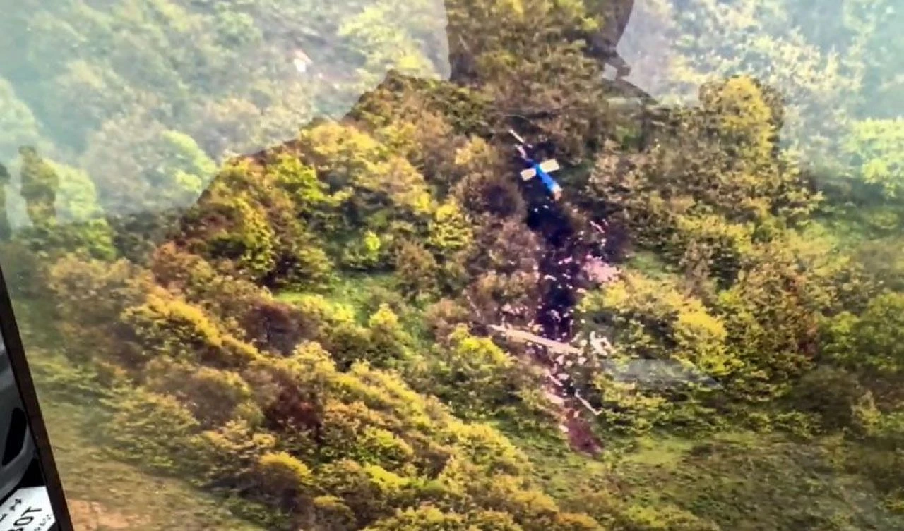 Reisi'nin helikopterinin enkazına ait olduğu iddia edilen görüntüler yalan çıktı! İşte doğru görseller - 2. Resim