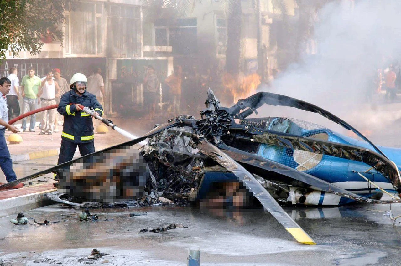 Reisi'nin ölümüne sebep olan helikopter Türkiye'nin de yüreğini yakmıştı! İlk düşüşü değil - 5. Resim
