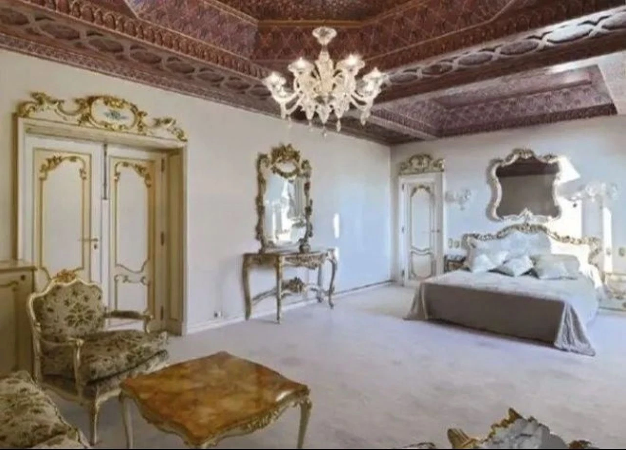 Dünyanın en pahalı evine rekor fiyat! Ortaçağ kalesinin köklü geçmişi dikkat çekiyor