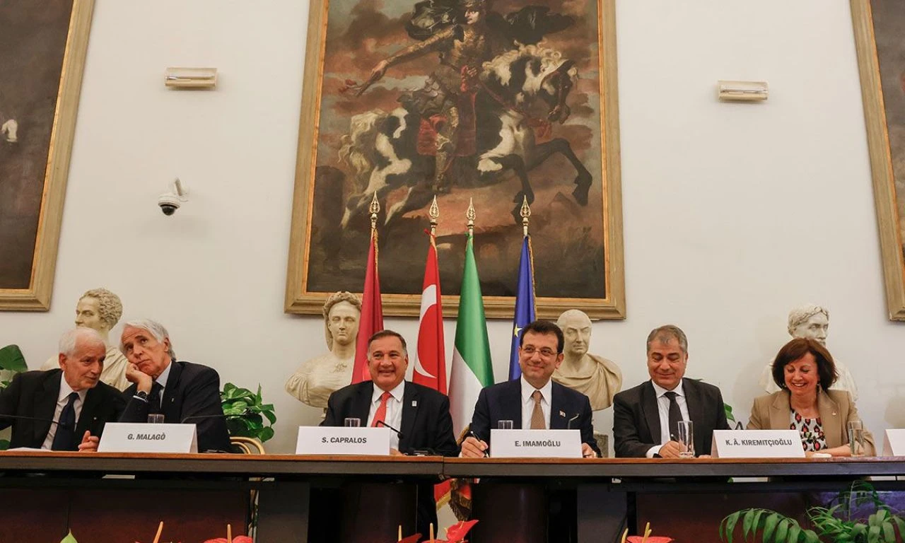 Ekrem İmamoğlu'ndan 'otel' tepkilere cevap: İlk defa yaptık - 1. Resim