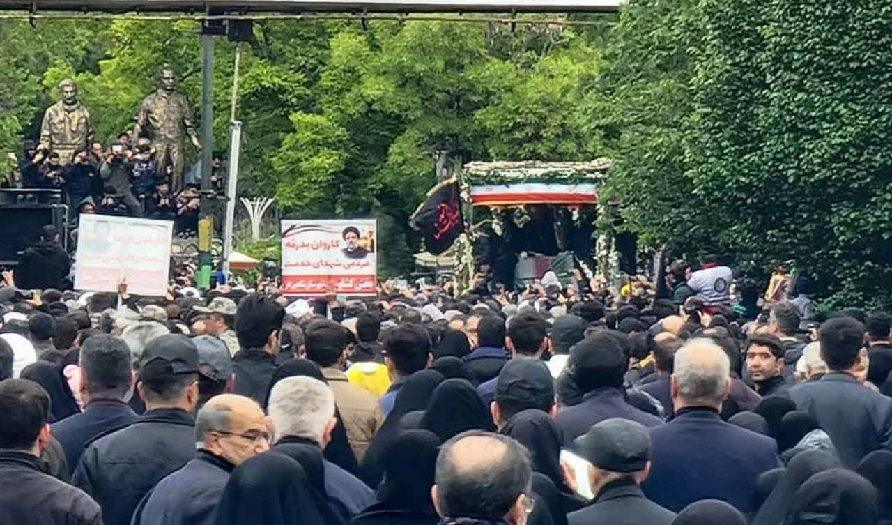 İran Cumhurbaşkanı Reisi için anma törenleri, ülke yasta... İşte son gelişmeler - 1. Resim