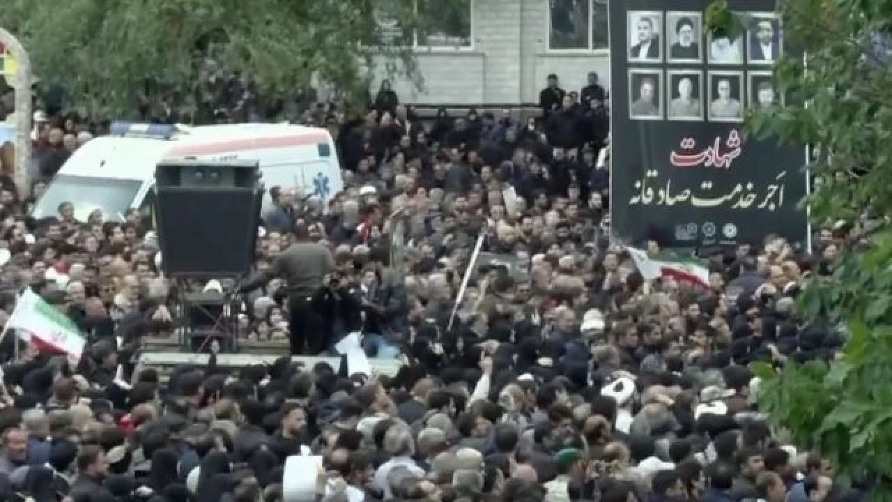 İran Cumhurbaşkanı Reisi için anma törenleri, ülke yasta... İşte son gelişmeler - 2. Resim