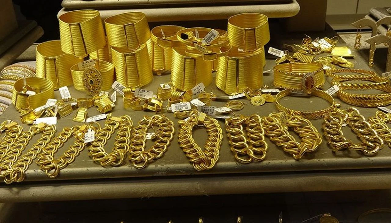 Altın düşüşte! İşte 22 Mayıs 2024 altın fiyatları...