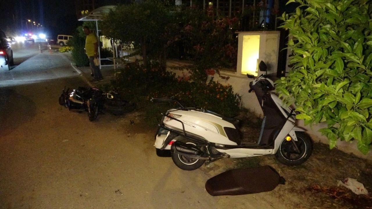 Alman turistlere motosiklet kiraladı başka bir motosiklet çarptı - 1. Resim