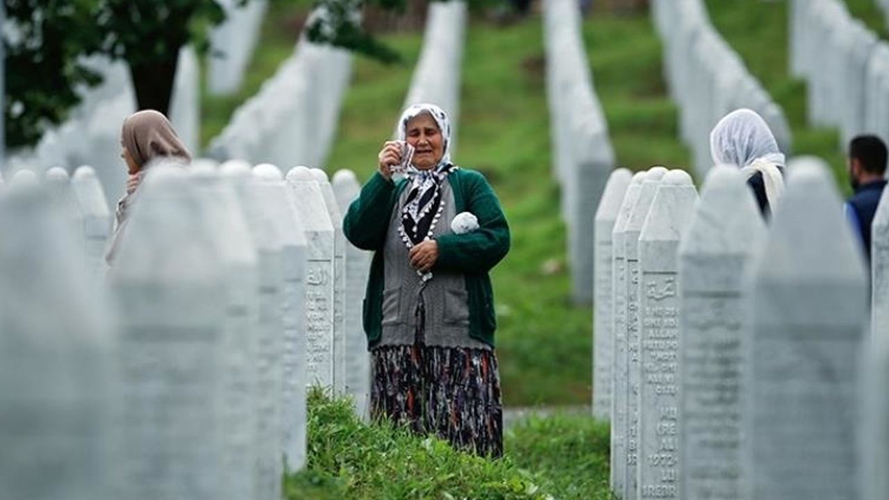 BM &#039;Srebrenitsa Katliamı&#039;nı soykırım olarak onayladı! 
