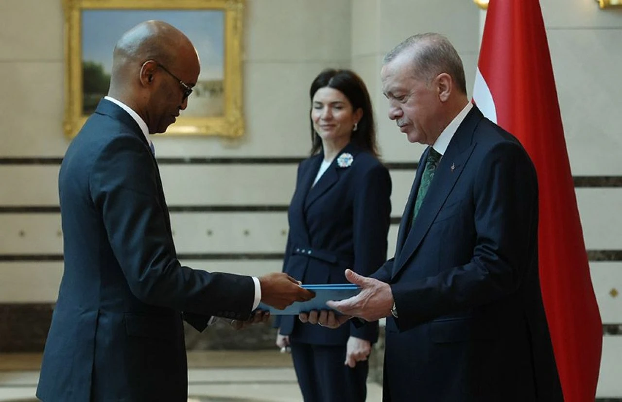 Büyükelçilerden Cumhurbaşkanı Erdoğan'a güven mektubu - 1. Resim