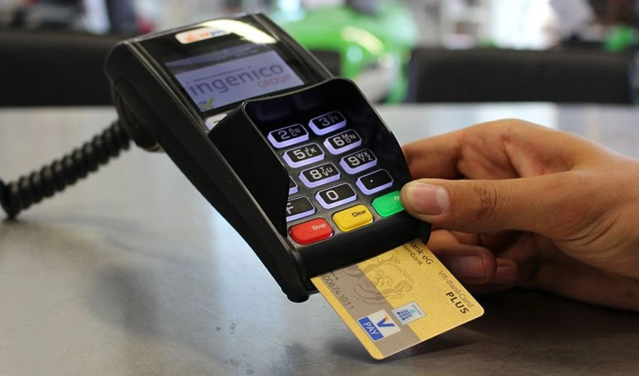 Kredi kartı en son ihtimal! Uzman isim 'Vatandaşa açık kapı gerek' dedi, mevduata işaret etti - 2. Resim