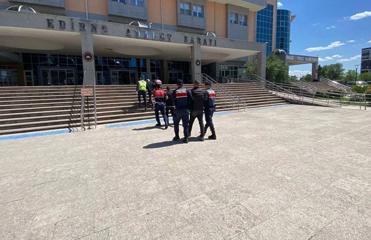 Sınır hattında DEAŞ, PKK ve FETÖ şüphelileri yakalandı