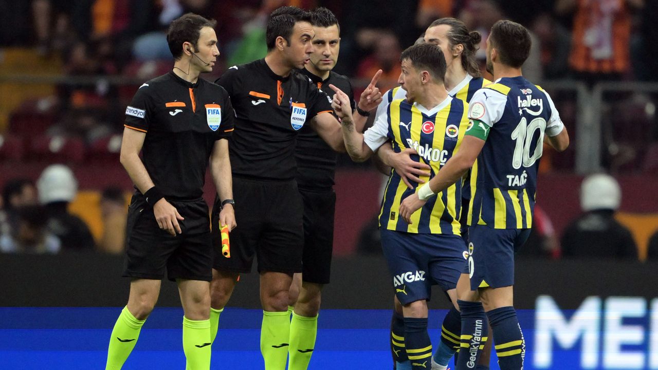 Son dakika! PFDK kararları açıklandı: Fenerbahçe&#039;ye ceza yağdı!