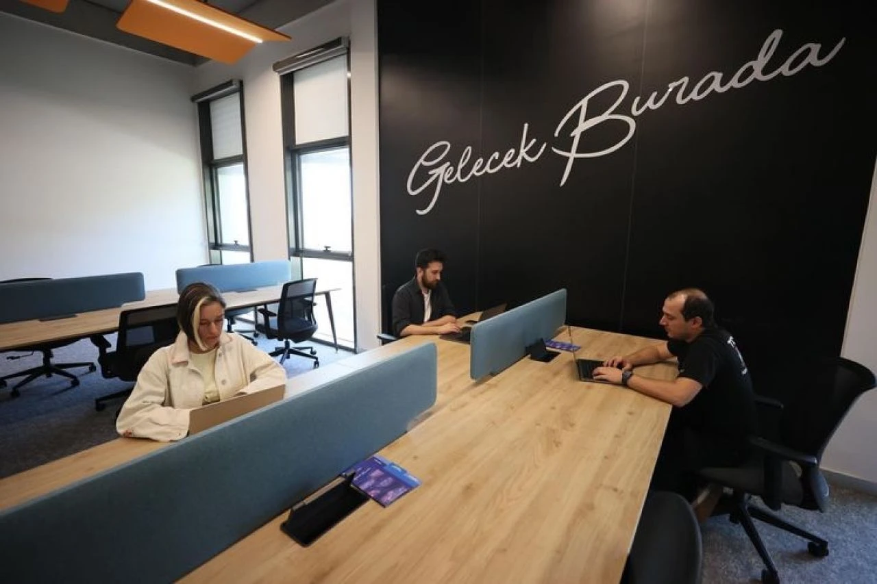 Bilişim Vadisi İzmir, girişimcilere tam destek veriyor! Tersine beyin göçünün merkezi olacak - 3. Resim