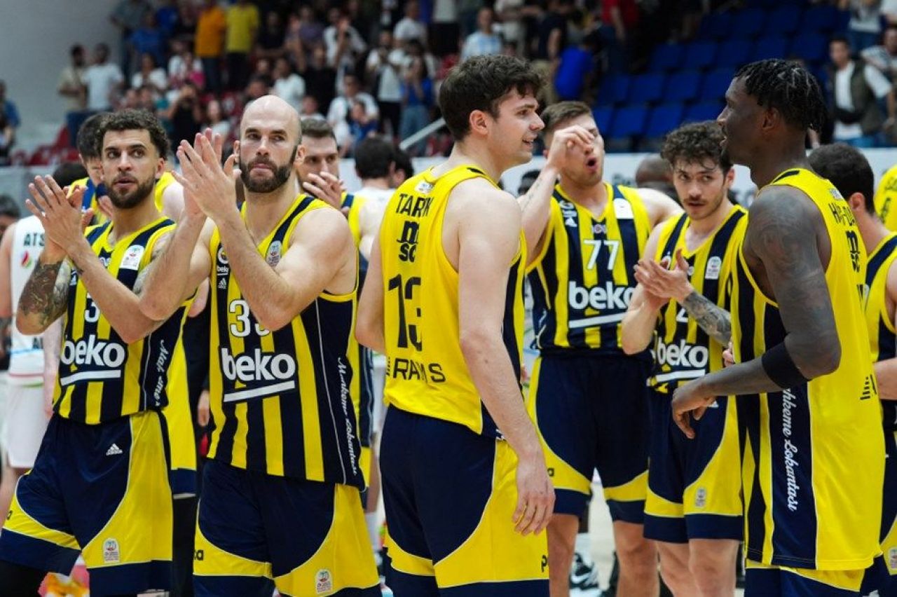 Fenerbahçe, THY Euroleague Final Four yarı final maçında 73-57 yenildi - 1. Resim