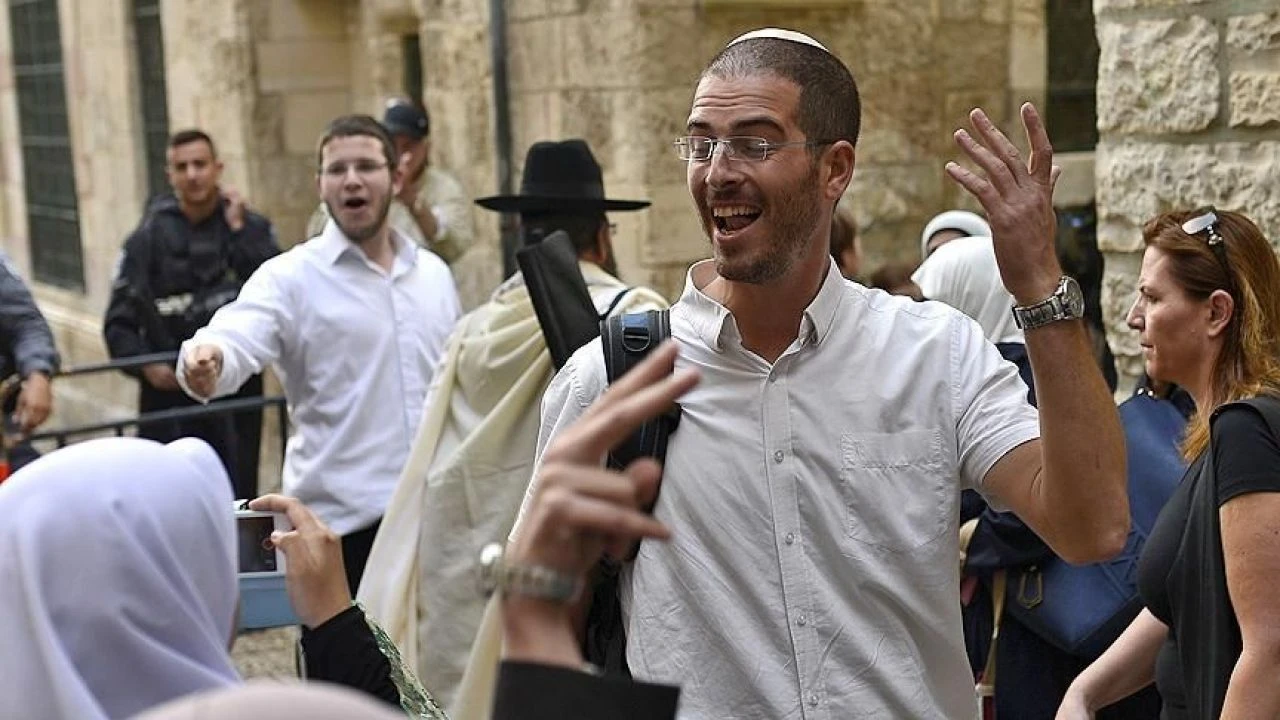 İşgalcilerden Batı Şeria'da yeni toprak gaspı! Çalıyor ve bina dikiyorlar - 2. Resim