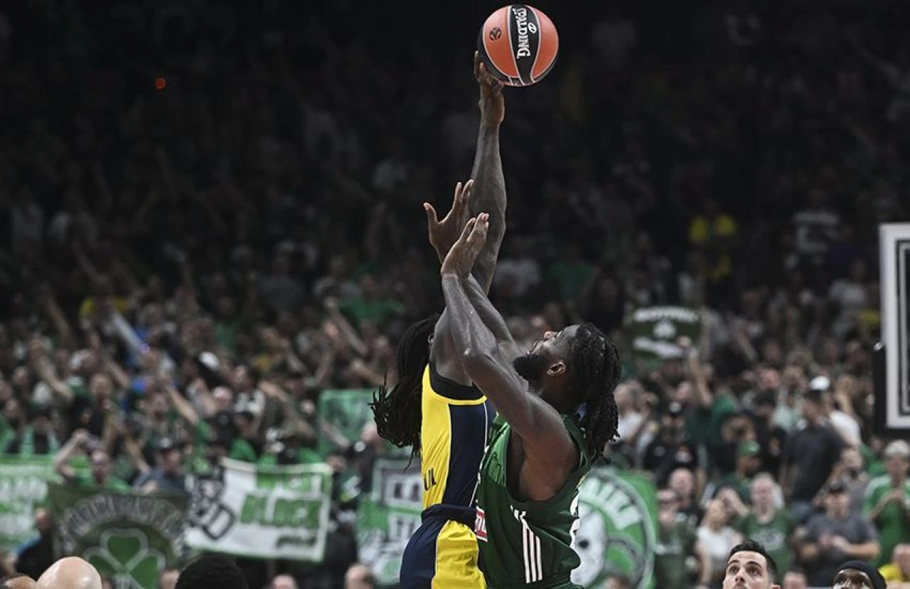 Son dakika! Panathinaikos'a kaybeden Fenerbahçe Beko final şansını kaçırdı! - 1. Resim