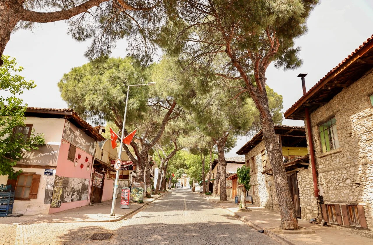 Turizm dört mevsime yayılıyor! "Türkiye ve Dünya'da başarı hikayesi yazacağız"