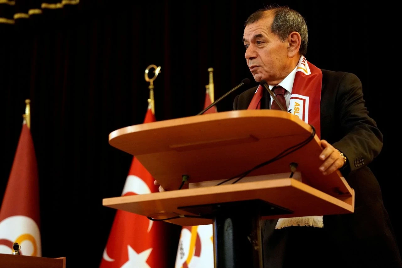 Galatasaray Lisesi'nde seçim heyecanı! Sarı Kırmızı Yönetim yeni başkan için sandık başında - 1. Resim