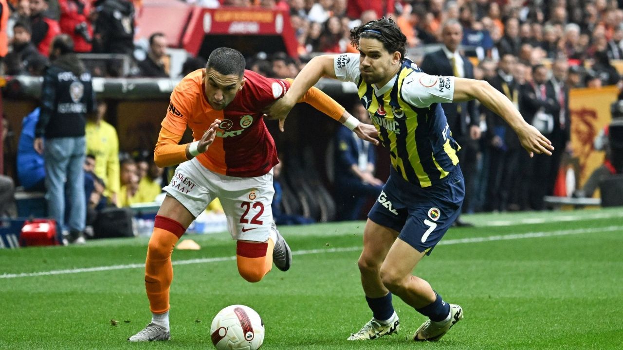 Süper Lig Şampiyonluğunda son maçlar! Galatasaray Konya&#039;da, Fenerbahçe Kadıköy&#039;de rüzgar estirecek
