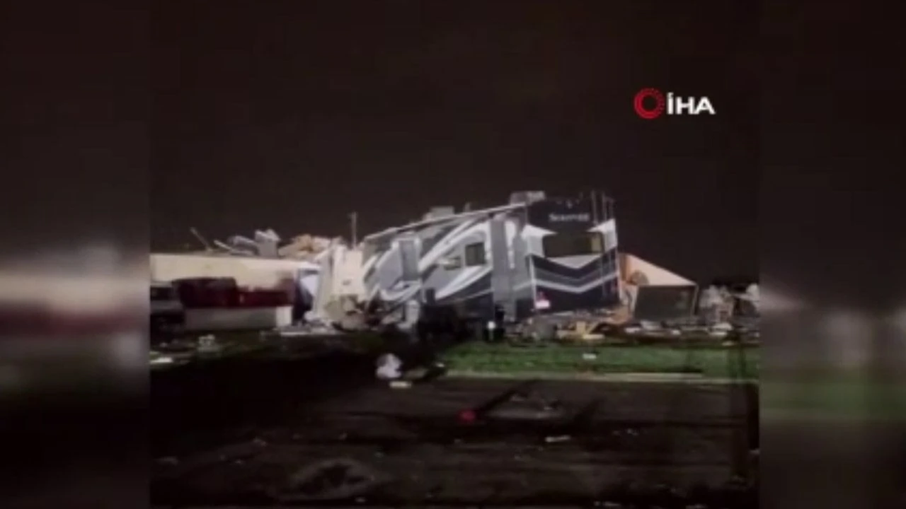 ABD’yi hortum vurdu: 2 ölü