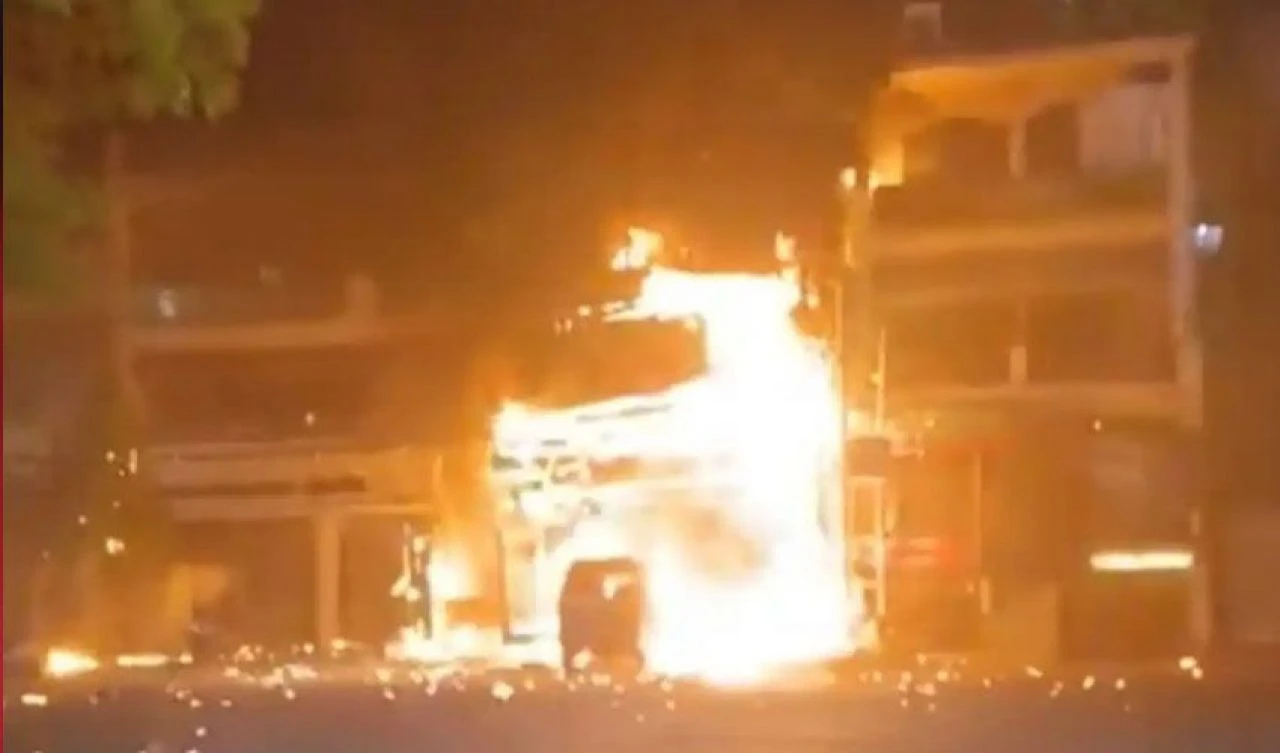 Çocuk hastanesinde korkunç yangın: Bebekler için alevlerin arasına daldılar, 6 acı haber geldi