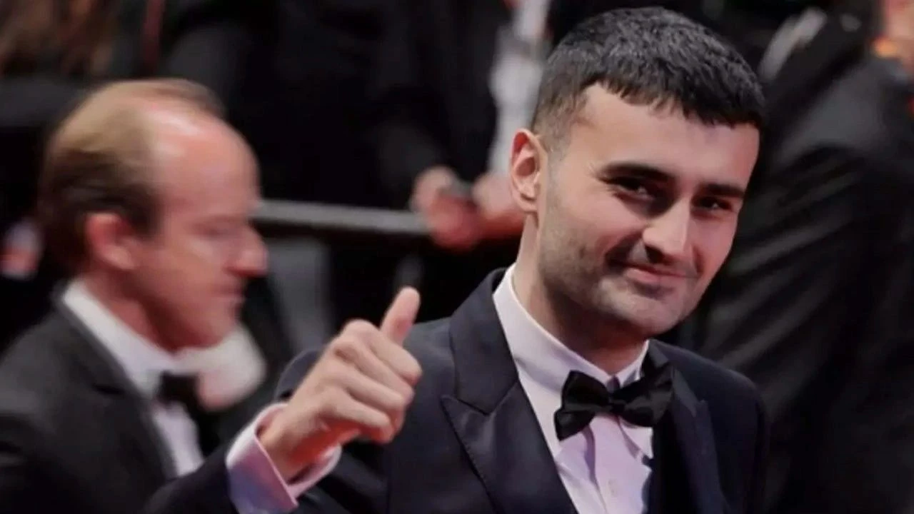 CZN Burak açtı ağzını yumdu gözünü: Beni niye bu kadar üzüyorlar anlamıyorum - 2. Resim