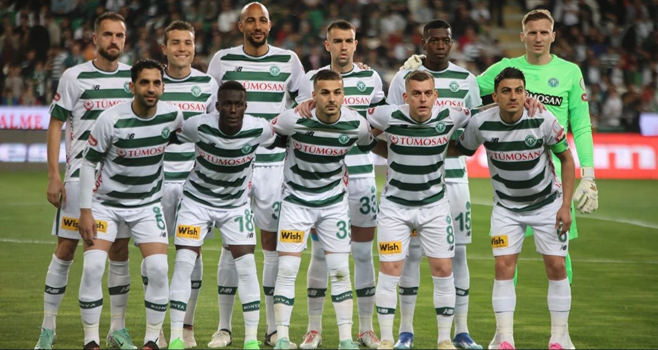 Hakim Ziyech sarı kart cezası aldığı için Galatasaray-Konyaspor maçında yok - 2. Resim