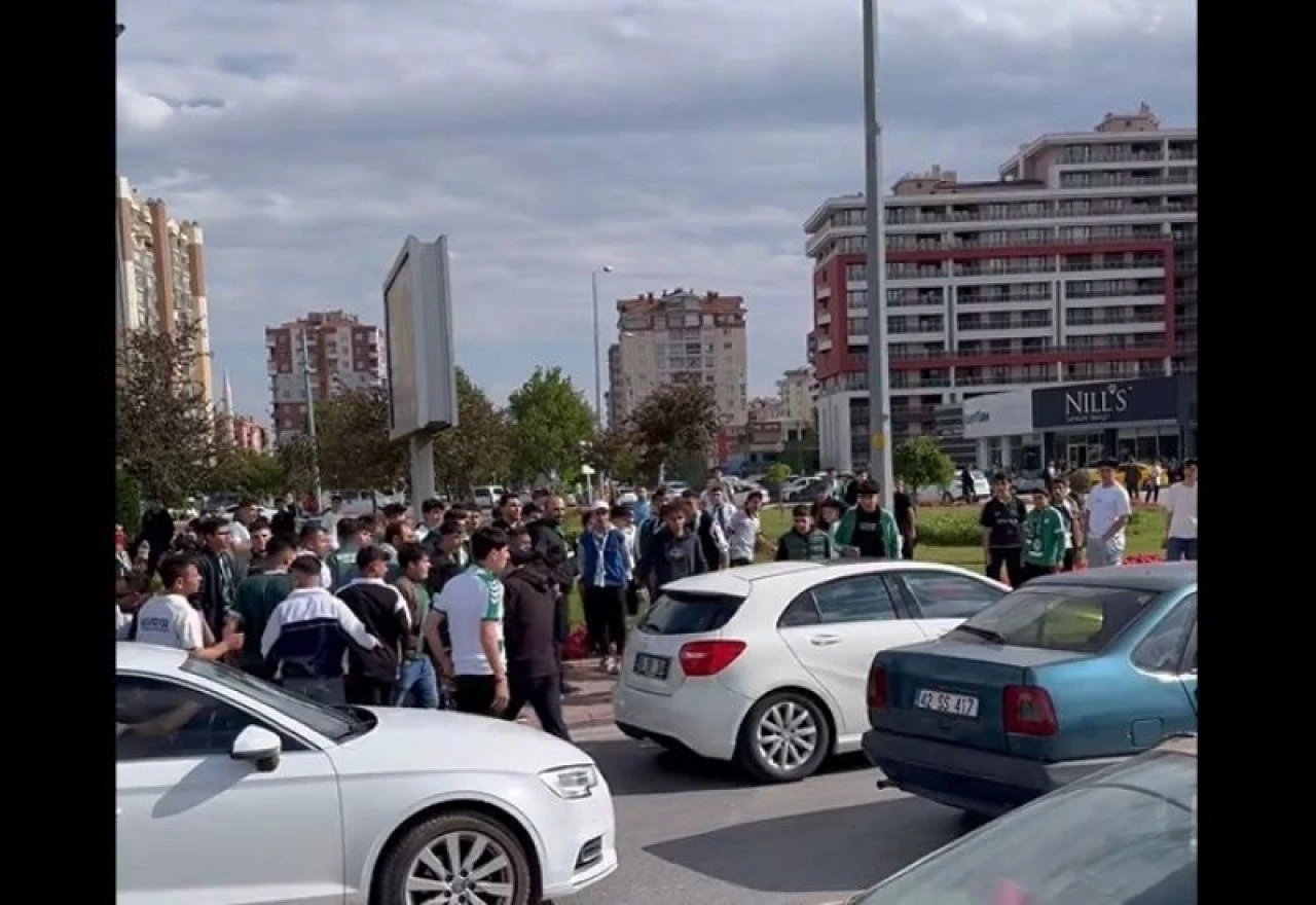 Konya'da tehlikeli gerginlik: Galatasaraylılara saldırı!