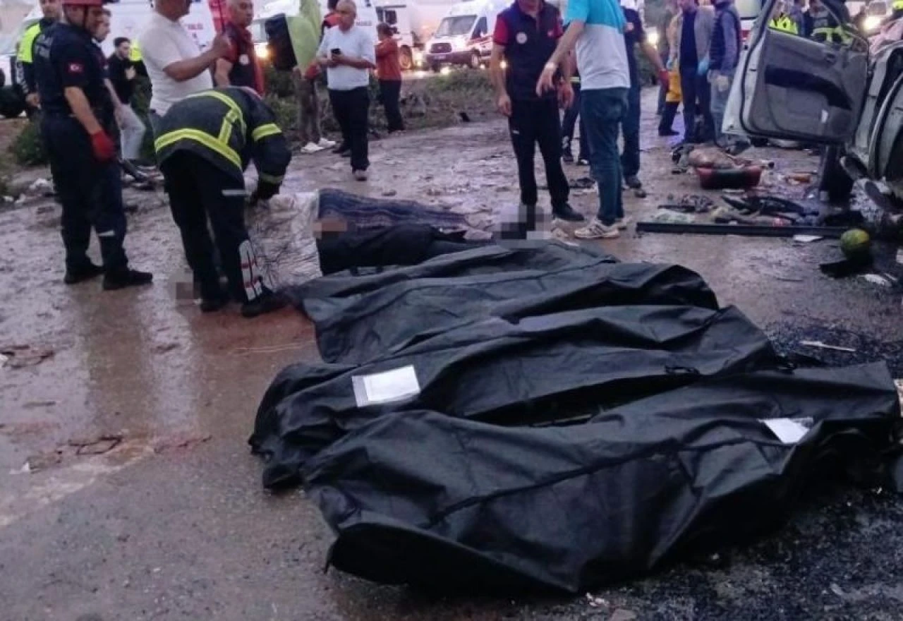 Mersin'de zincirleme kaza: Çok sayıda ölü ve yaralı var! - 1. Resim
