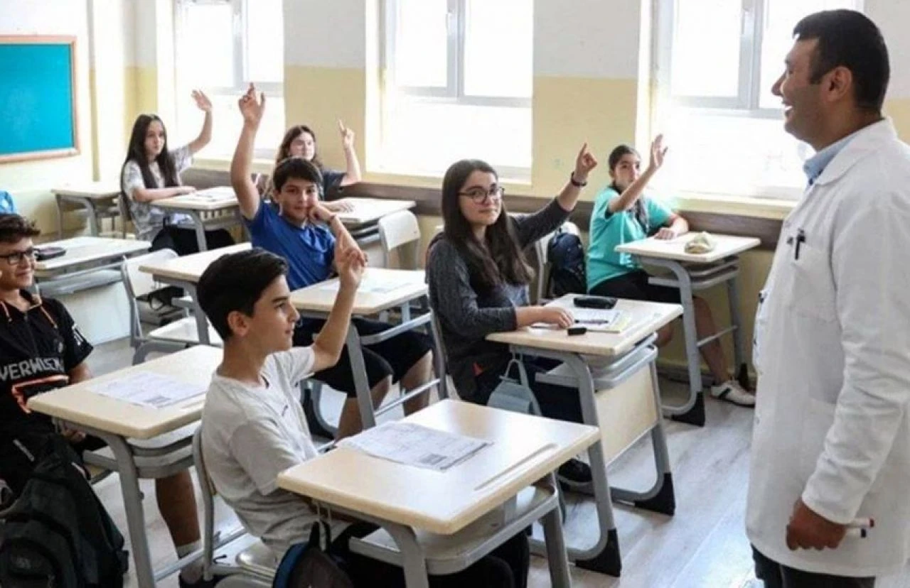 Bakan Tekin yeni eğitim müfredatını onayladı