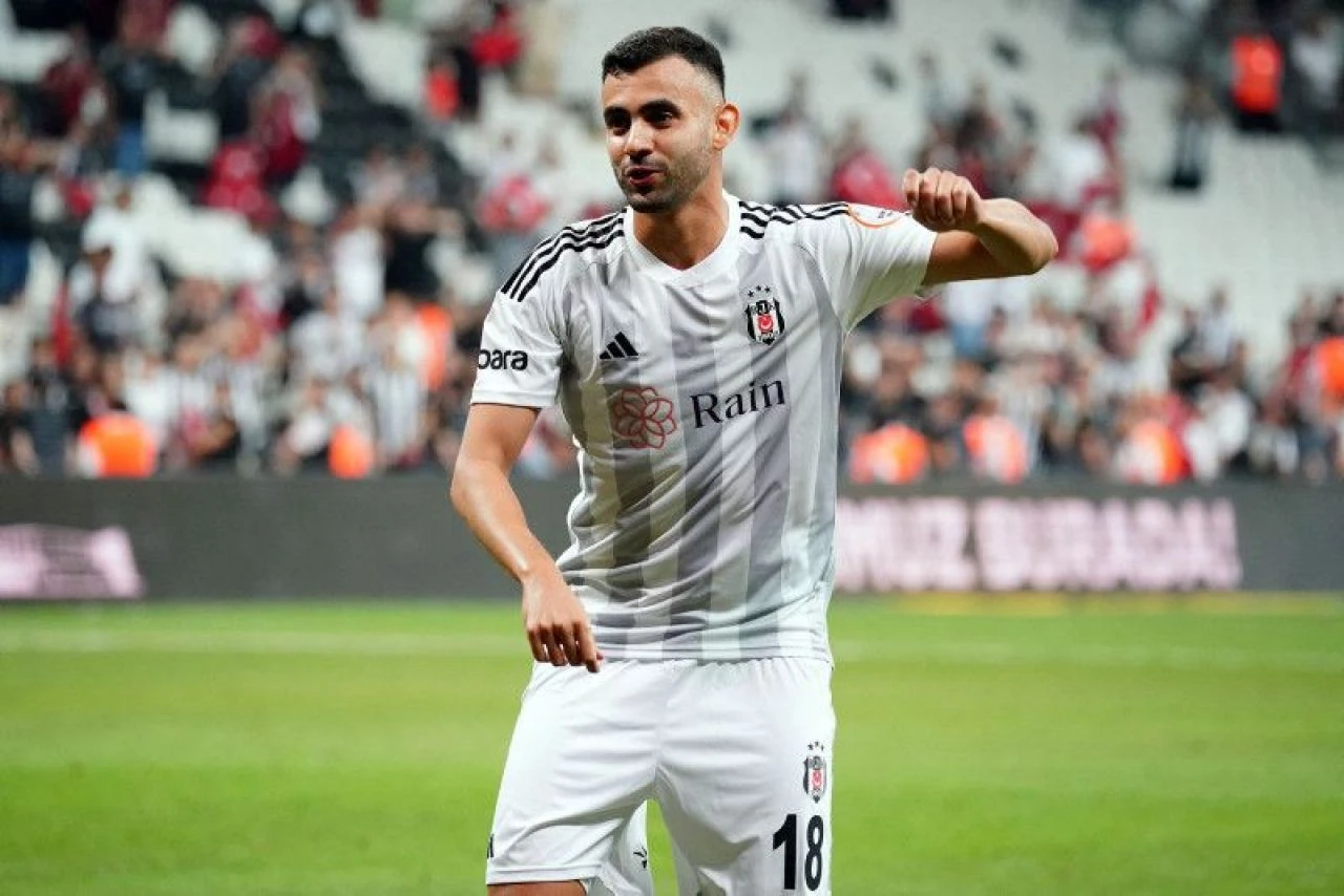 Beşiktaş'ta ilk ayrılık! Deneyimli futbolcu gözyaşlarıyla veda etti - 1. Resim