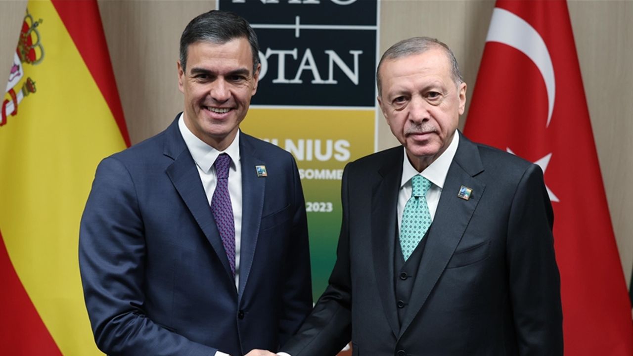 Cumhurbaşkanı Erdoğan, İspanya Başbakanı Sanchez ile telefon görüşmesi gerçekleştirdi