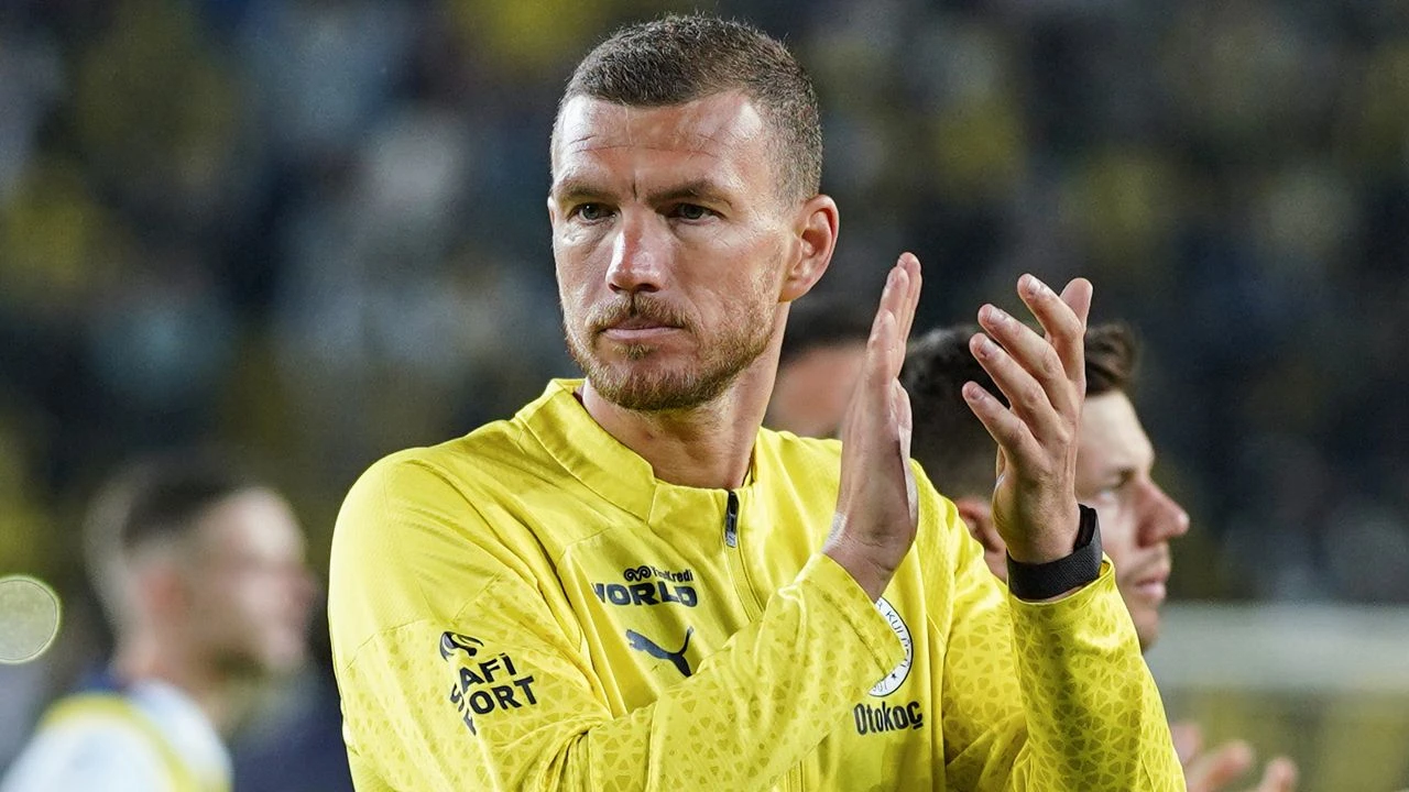 Edin Dzeko'dan emeklilik açıklaması: Futbolu bırakacak mı?