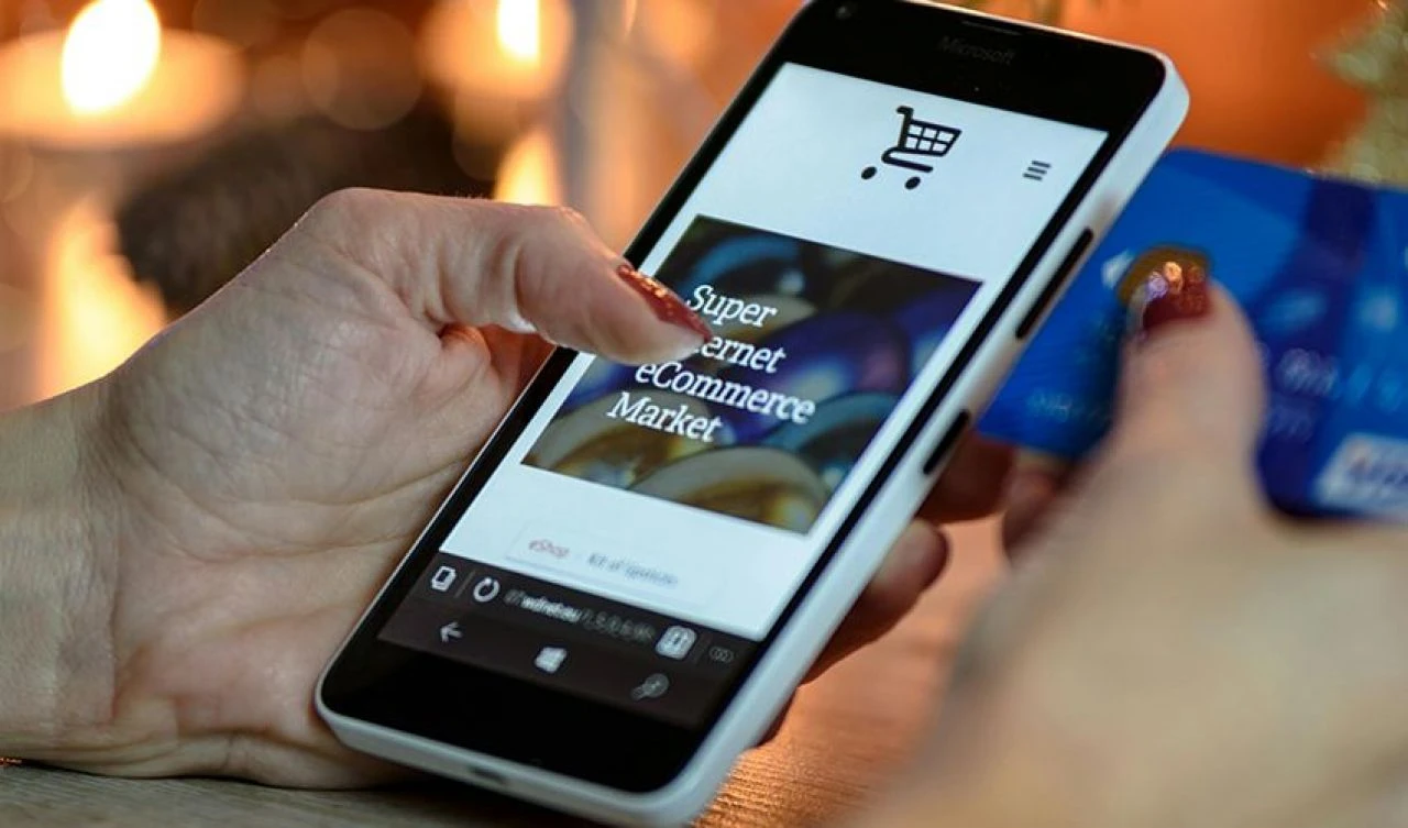 Türkiye'nin E-ticaret karnesi belli oldu! Umut vadeden sektörler açıklandı - 1. Resim