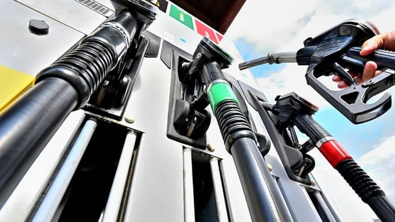 Akaryakıt fiyatlarını etkileyecek! Bankacılık devi petrol için kritik tahminini açıkladı