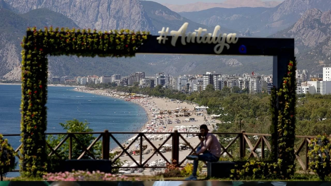 Antalya'da bayram tatili için oteller yüzde 80 doldu