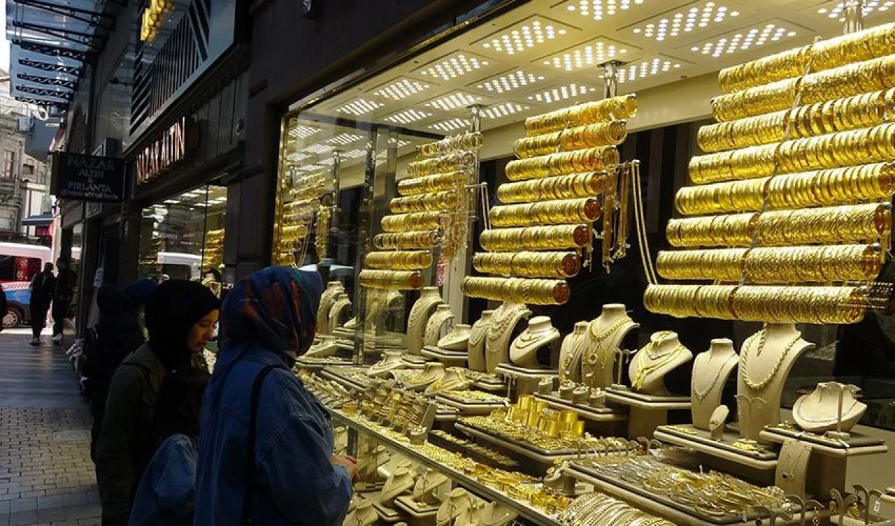 Ekonomi bankalarda değil yastığında altında! Tonlarca altın Anadolu'nun bağrında yatıyor - 2. Resim