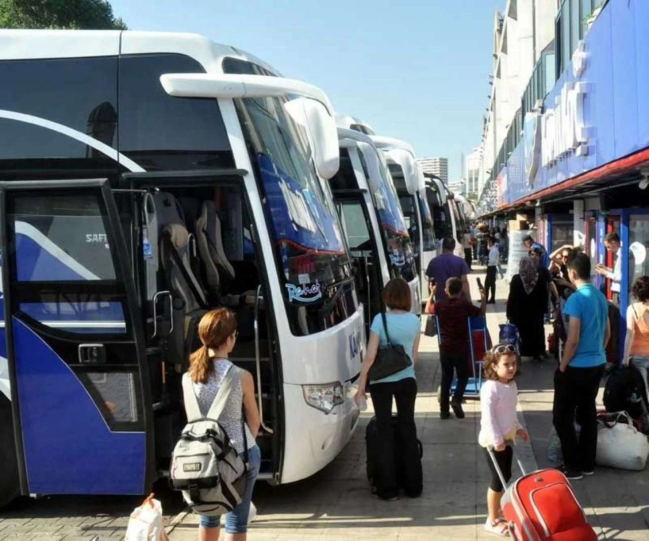 Kurban Bayramı otobüs ve uçak bileti satışlarını artırdı! Tatilde Paris ve Bodrum önde