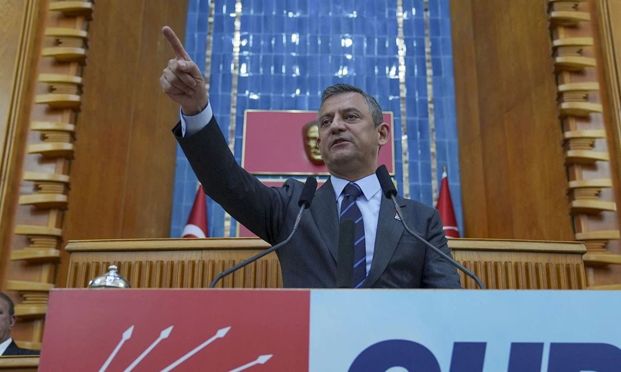 Özgür Özel'den dikkat çeken sözler: Erdoğan ve Bahçeli'ye ısrarla söyledim... - 1. Resim