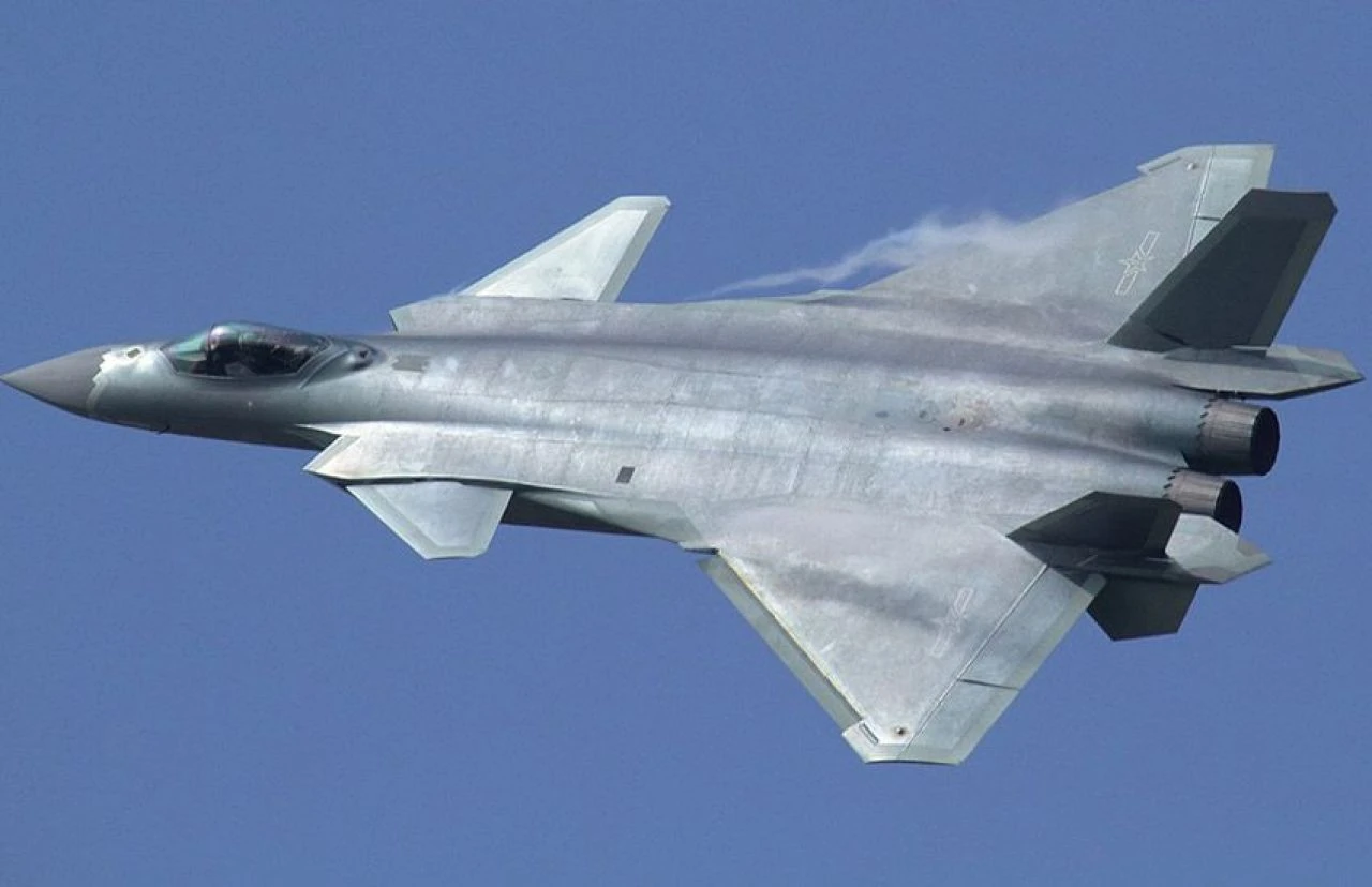 Bir F-35 daha düştü, gözler düşman uçaklarına çevrildi! KAAN’ı hesaba katamıyorlar