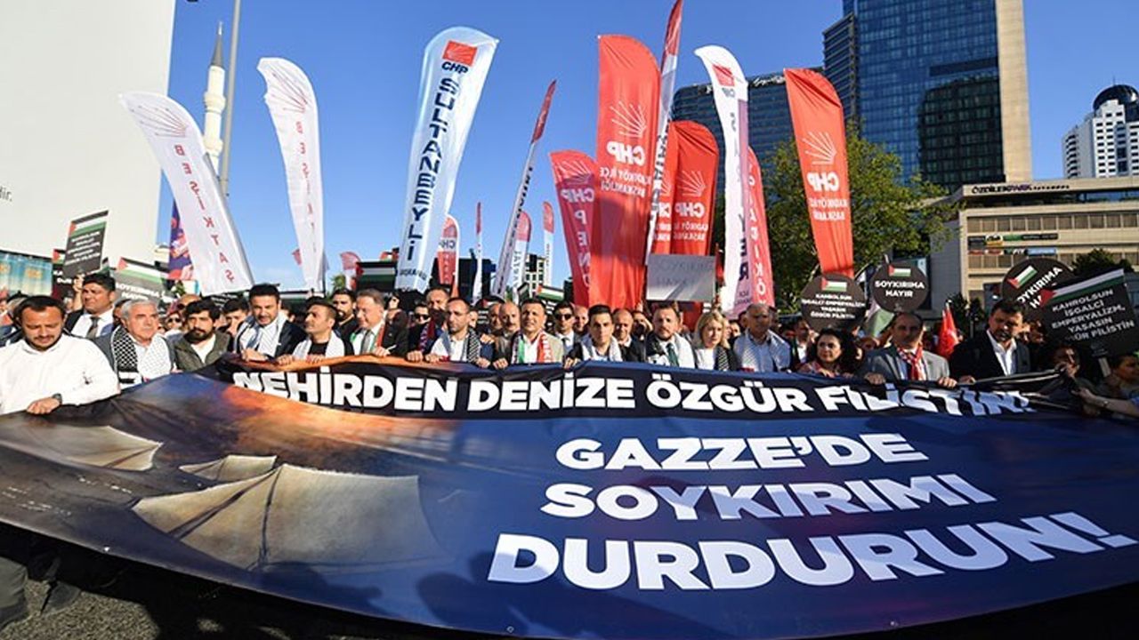 CHP&#039;den İsrail Konsolosluğu önünde protesto: Netanyahu savaş suçu işliyor! 