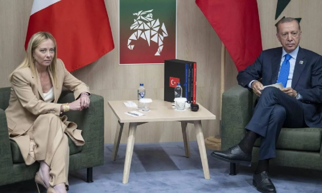 Cumhurbaşkanı Erdoğan'dan kritik temas! İtalya Başbakanı Meloni ile görüştü - 1. Resim