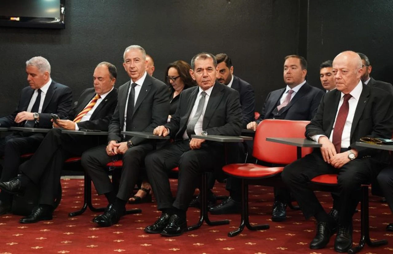 Dursun Özbek'ten 5. yıldız açıklaması: "Herkes bayrakları hazırlasın"